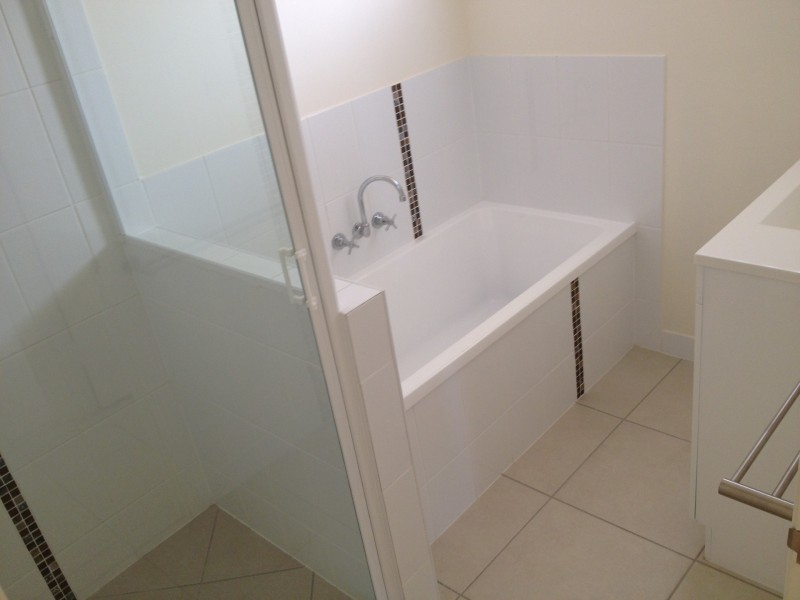 17 Jane Crescent, Gracemere QLD 4702