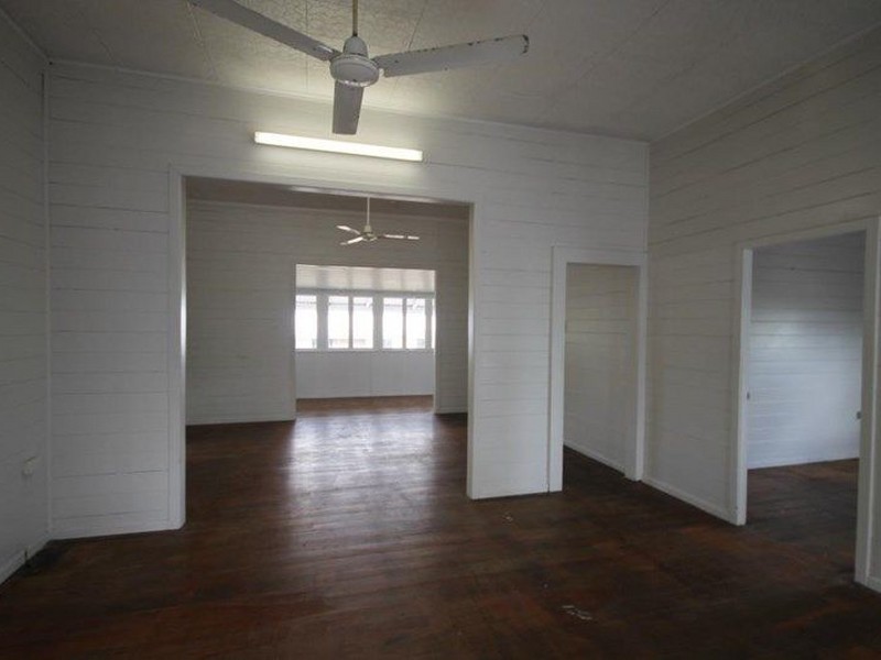 94 Murray Street, The Range QLD 4700