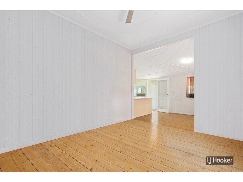 28 Thackeray Street, Park Avenue QLD 4701