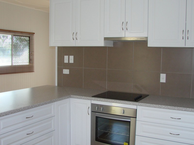 28 Thackeray Street, Park Avenue QLD 4701