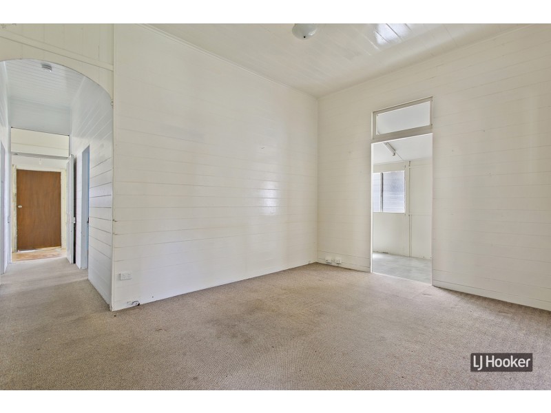 9 Wood Street, Depot Hill QLD 4700