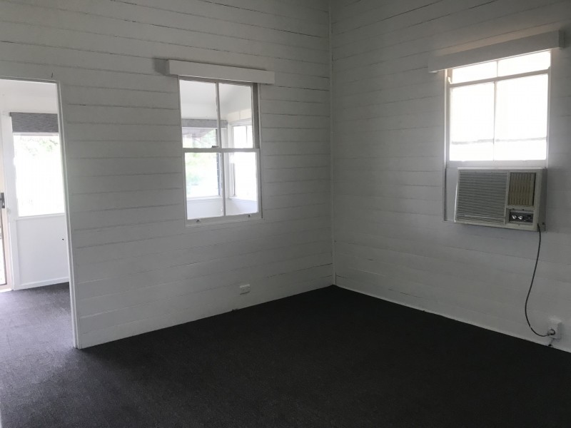 194 Peter Street, Berserker QLD 4701