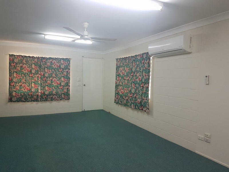 Unit 1/19 Hogan Street, Park Avenue QLD 4701