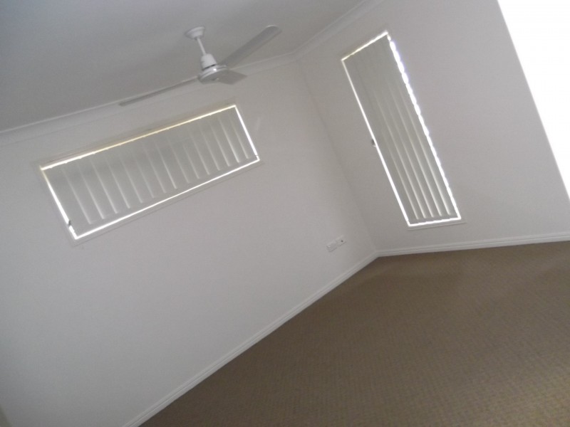 23 Cherryfield Road, Gracemere QLD 4702