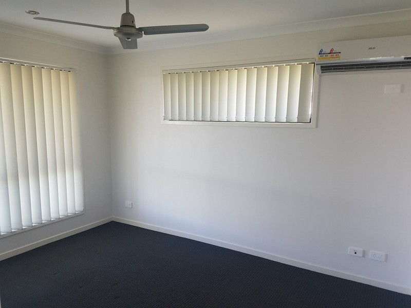 8 Wakim Close, Gracemere QLD 4702