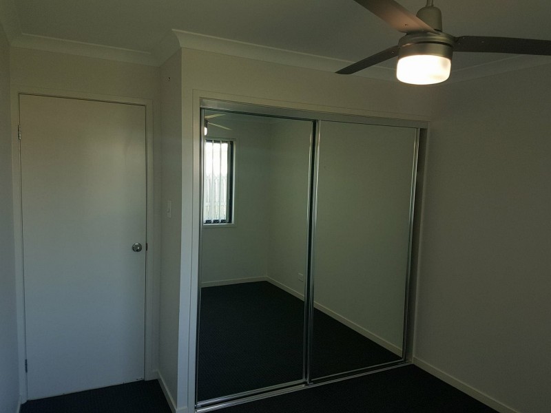 8 Wakim Close, Gracemere QLD 4702