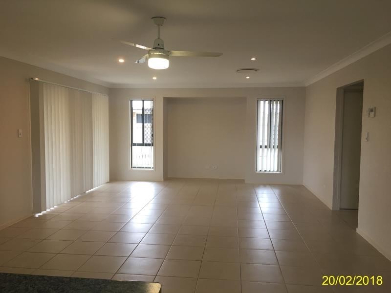 25 Riley Drive, Gracemere QLD 4702