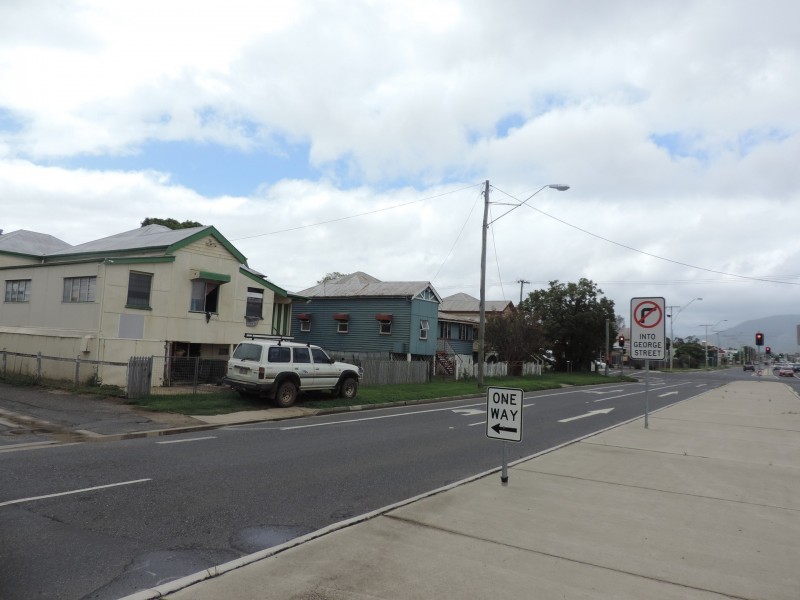 40-44 Albert Street, Rockhampton City QLD 4700