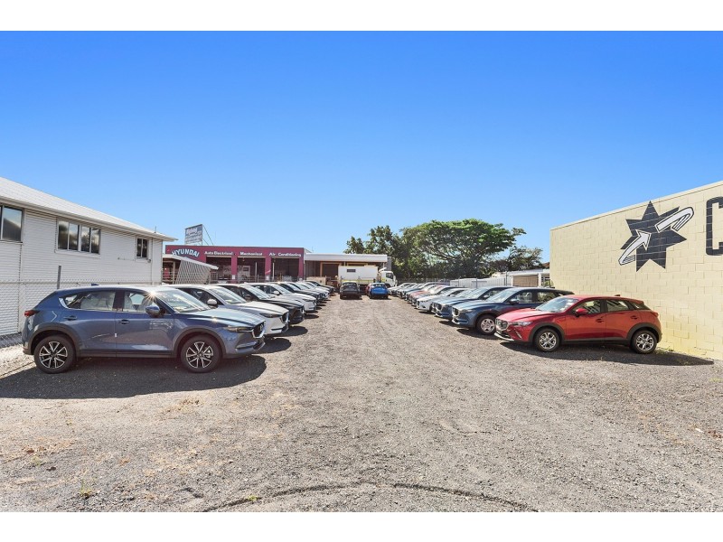 59-61 High Street, Berserker QLD 4701