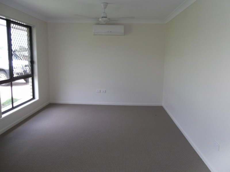 33 Leichhardt Drive, Gracemere QLD 4702