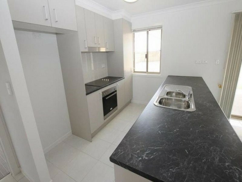 8 Taramoore Road, Gracemere QLD 4702