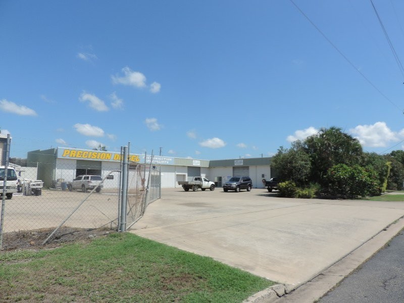 Unit 2/8 ROBISON STREET, Rockhampton City QLD 4700