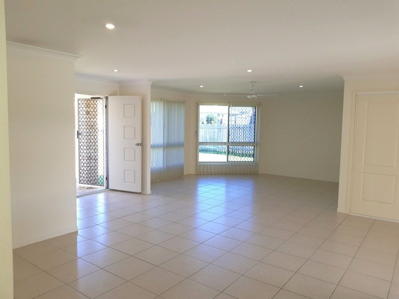 42 Riley Drive, Gracemere QLD 4702