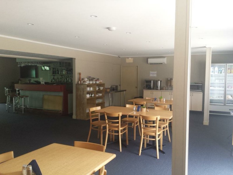 The Q Motel/116 Gladstone Road, Allenstown QLD 4700