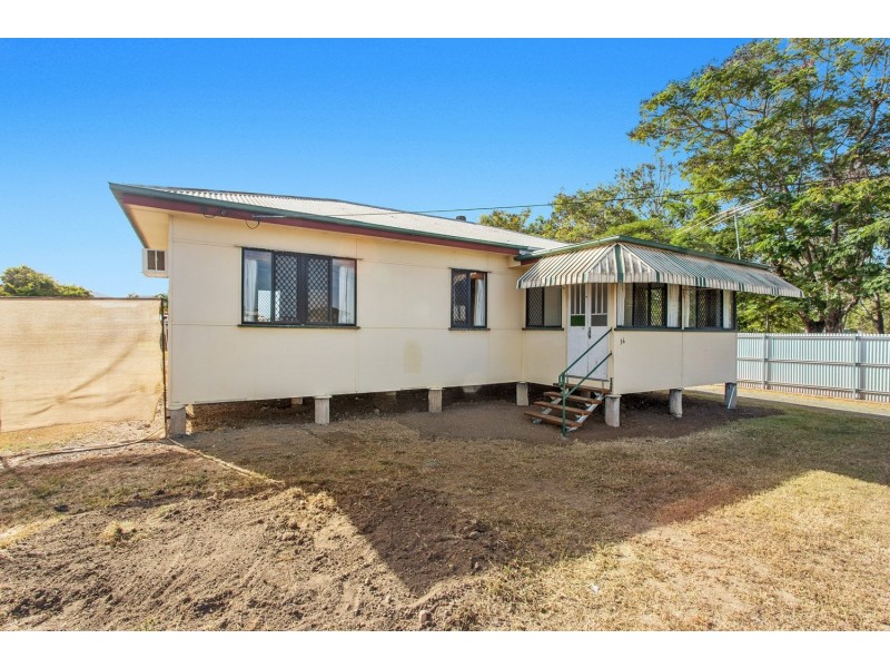 36 Hinchliff Street, Kawana QLD 4701