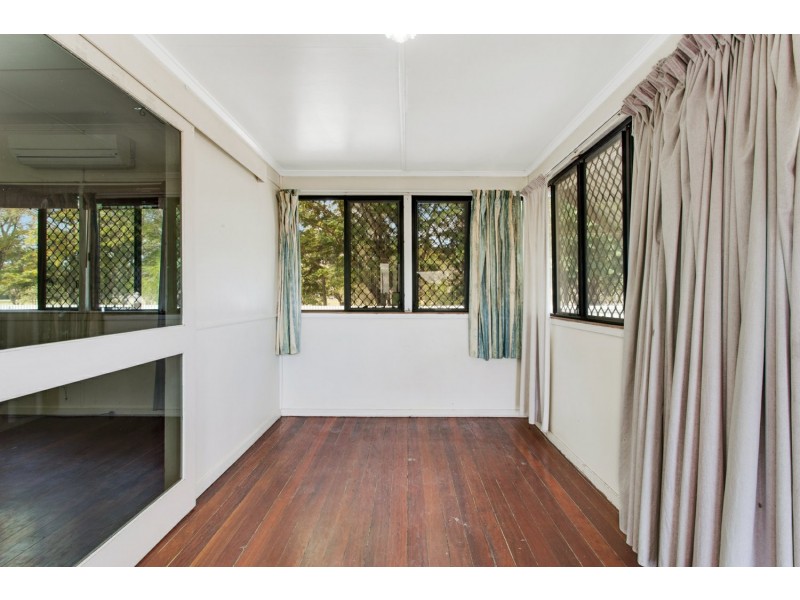 36 Hinchliff Street, Kawana QLD 4701