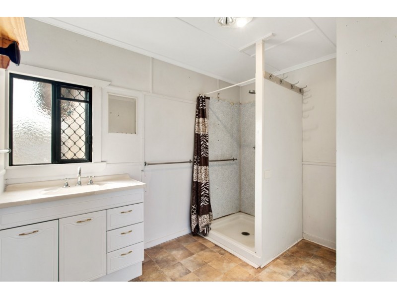 36 Hinchliff Street, Kawana QLD 4701