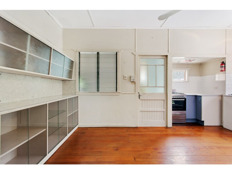 36 Hinchliff Street, Kawana QLD 4701