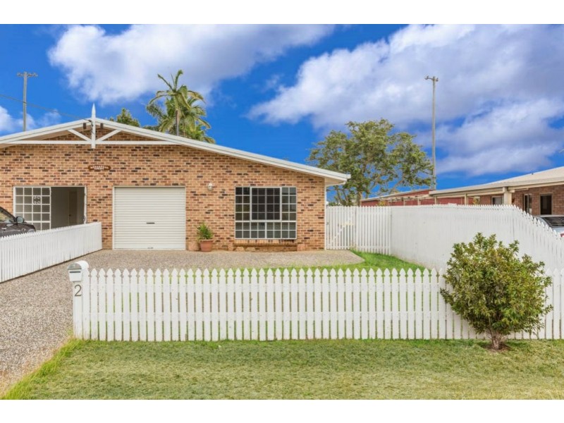 Unit 2/121 park street, Park Avenue QLD 4701