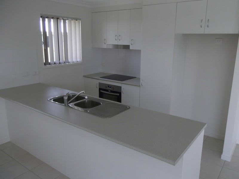 17 Marc Crescent, Gracemere QLD 4702