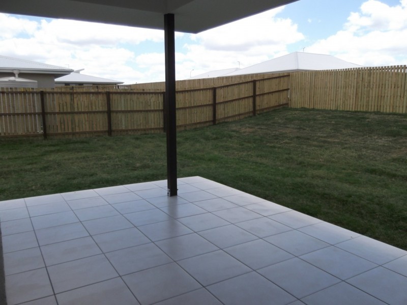 17 Marc Crescent, Gracemere QLD 4702