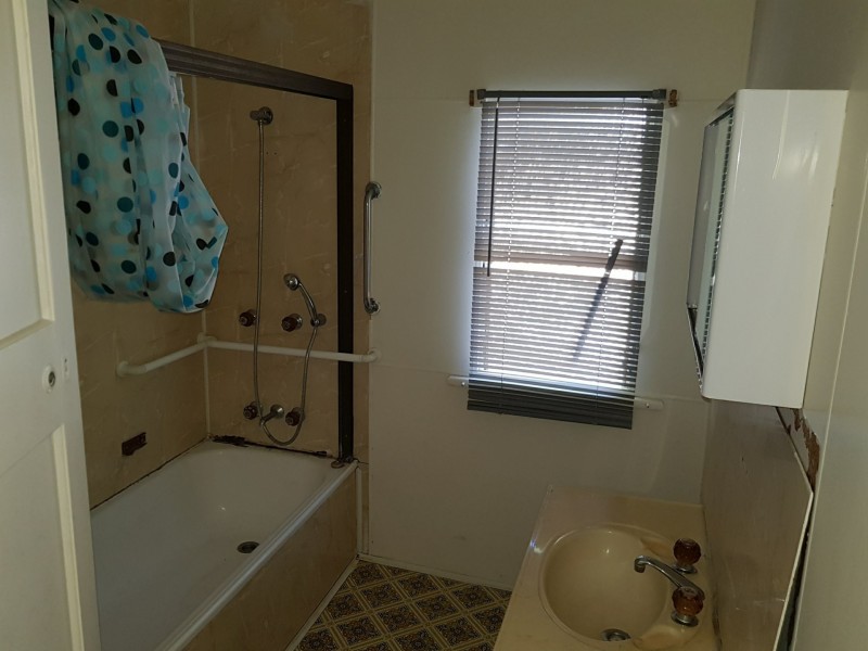 6 Princess St, Berserker QLD 4701