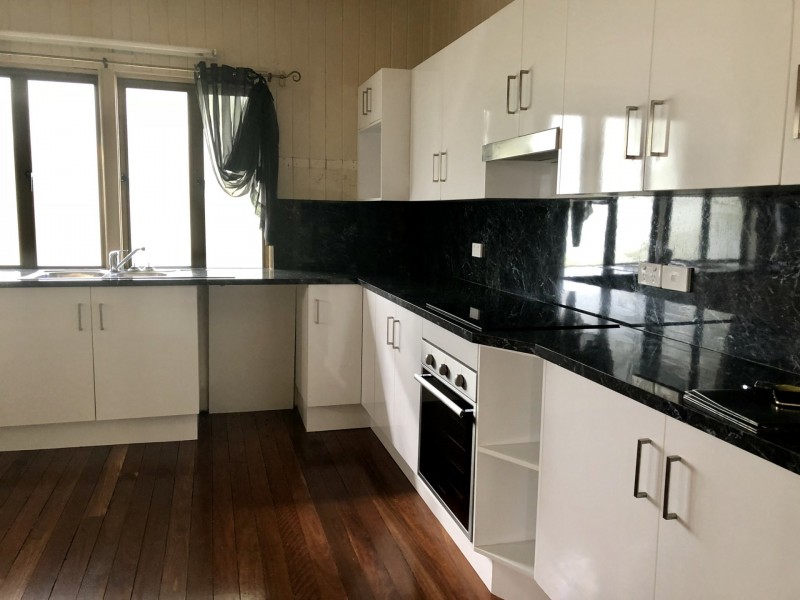 277 Pine Street, Berserker QLD 4701