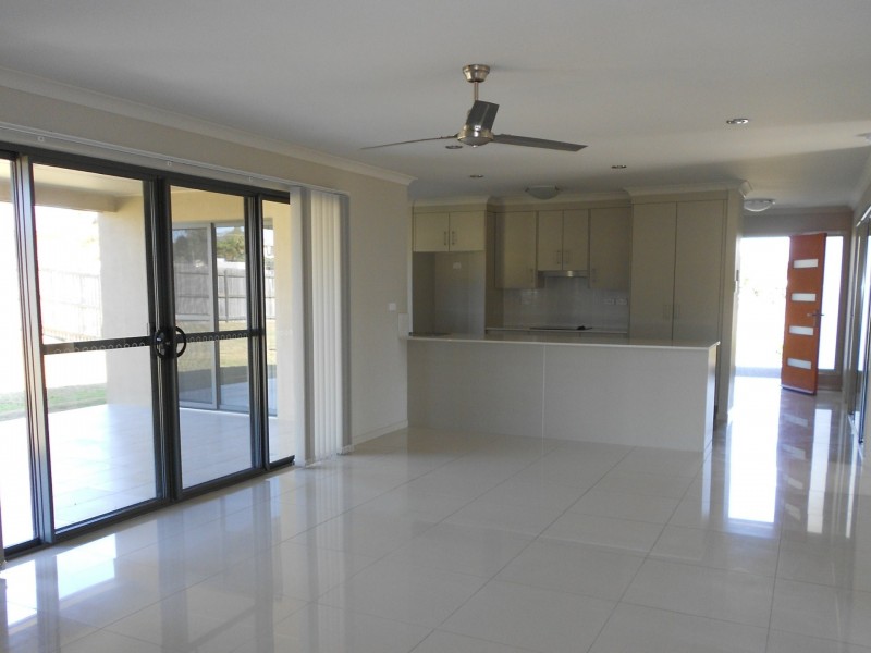 23 Maree Crescent, Gracemere QLD 4702