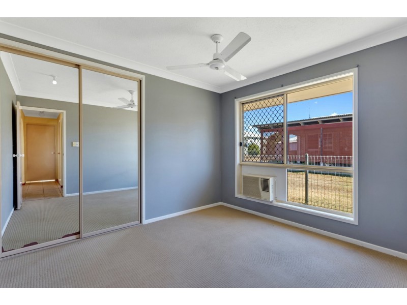 63 Donovan Cres, Gracemere QLD 4702