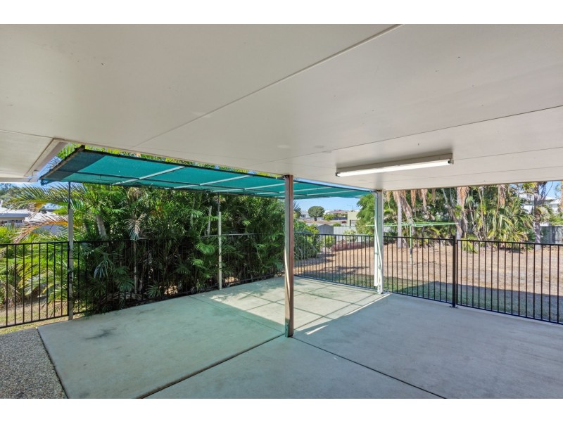 63 Donovan Cres, Gracemere QLD 4702