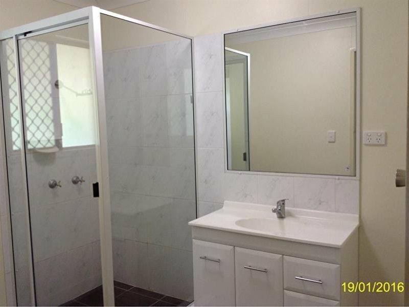 Unit 1/277 Blanchfield Street, Koongal QLD 4701