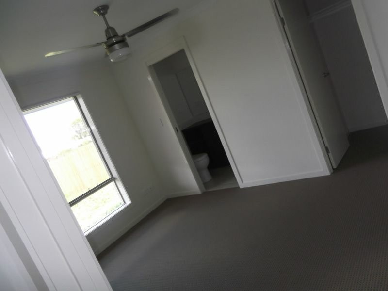 11 Taramoore Road, Gracemere QLD 4702