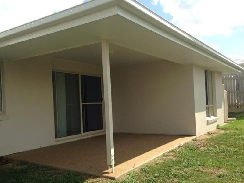 11 Taramoore Road, Gracemere QLD 4702