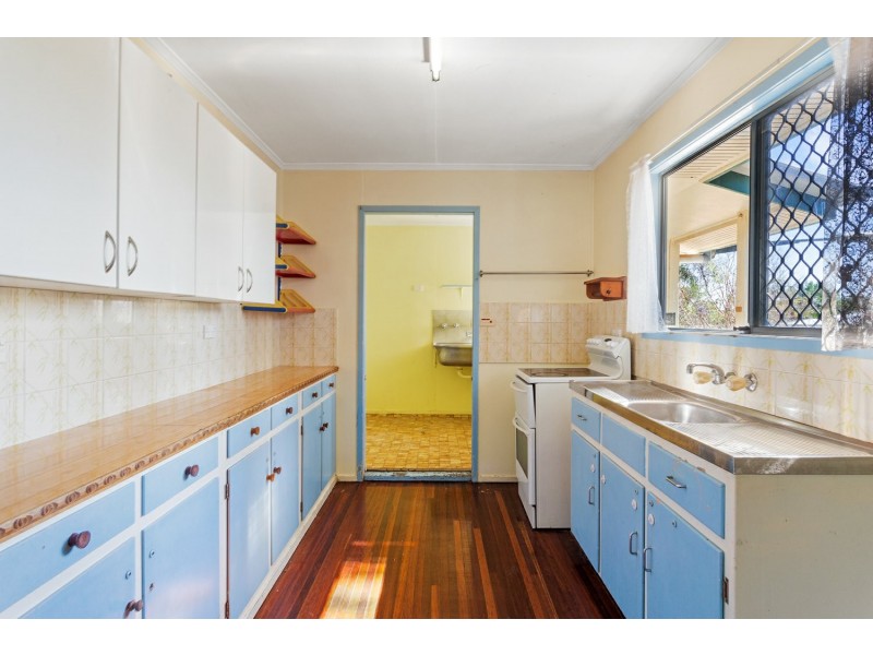 273 Sunner Street, Koongal QLD 4701