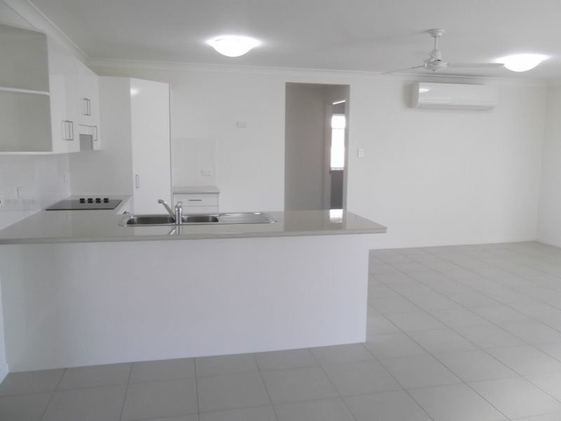 13 Jane Crescent, Gracemere QLD 4702