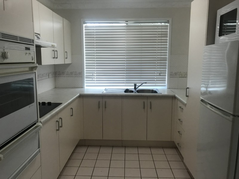 6/110 High Street, Berserker QLD 4701