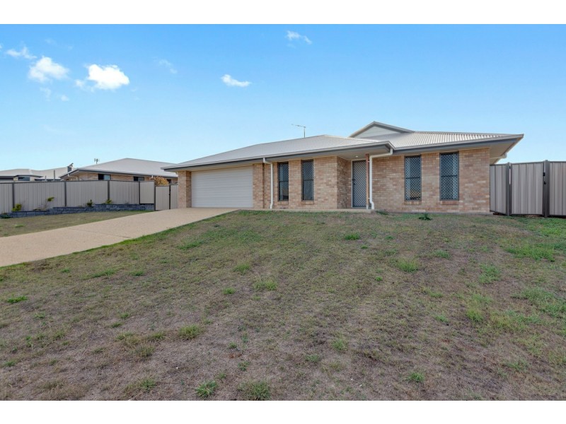 3 Champion Ct, Gracemere QLD 4702