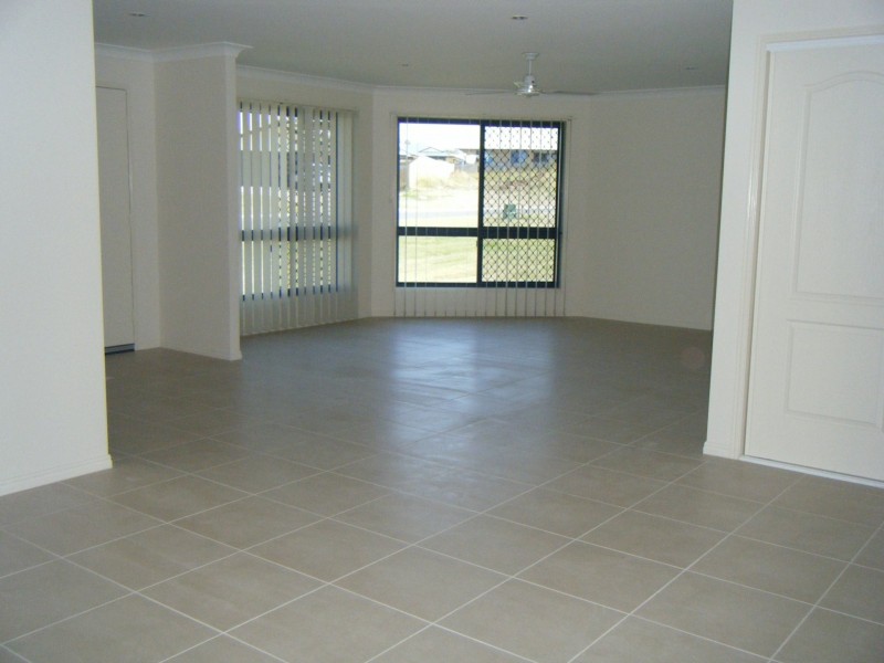 48 Riley Drive, Gracemere QLD 4702