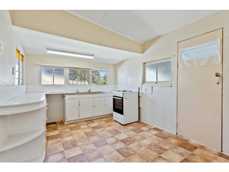 7 Joyce Street, Walterhall QLD 4714