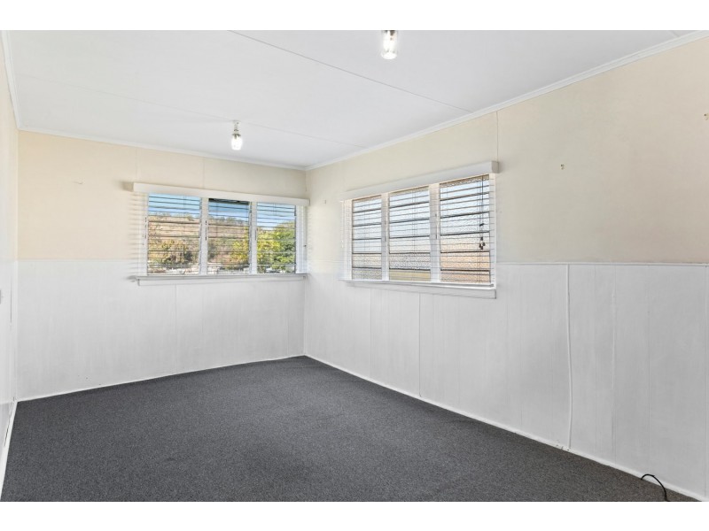 7 Joyce Street, Walterhall QLD 4714