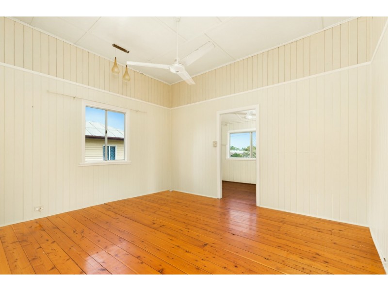 38 Beak Street, Koongal QLD 4701