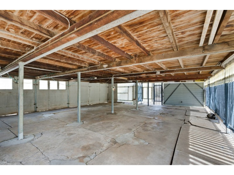 38 Beak Street, Koongal QLD 4701