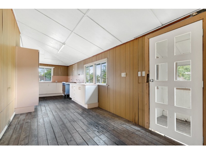 7 Werner Street, Park Avenue QLD 4701