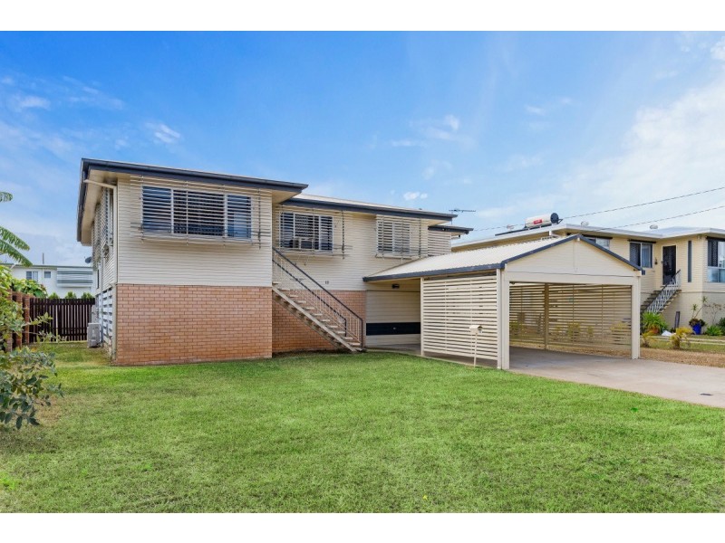 18 Booker Street, Park Avenue QLD 4701