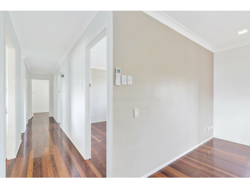 18 Booker Street, Park Avenue QLD 4701