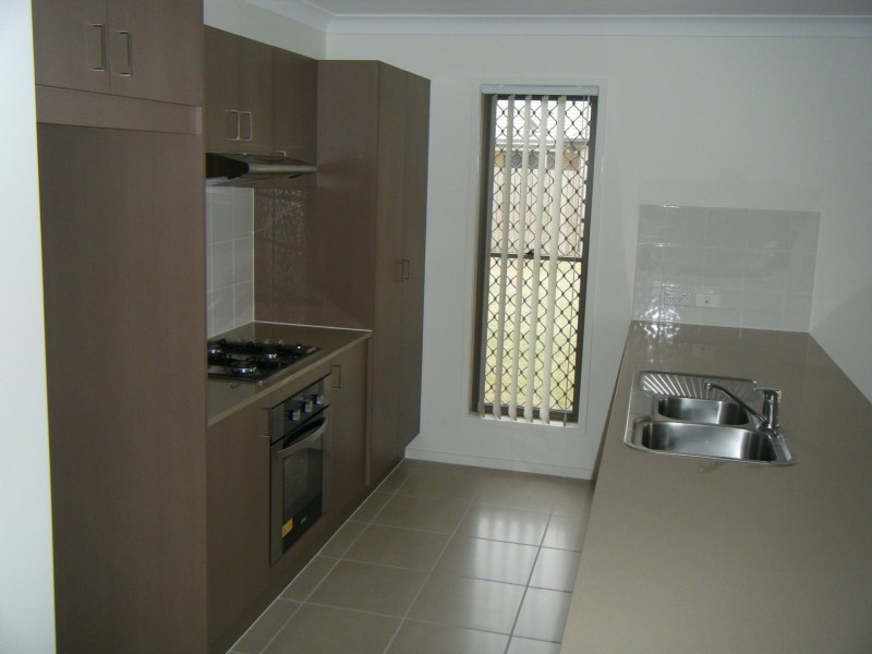 20 Chatterton Boulevard, Gracemere QLD 4702
