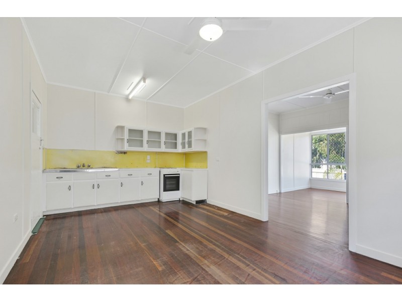 19 Alick Street, Park Avenue QLD 4701