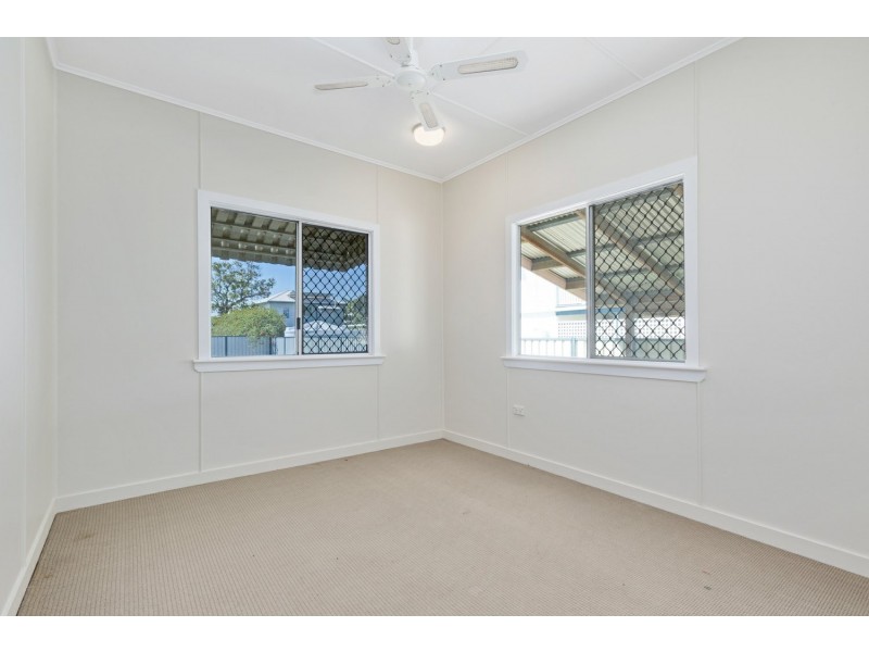 19 Alick Street, Park Avenue QLD 4701