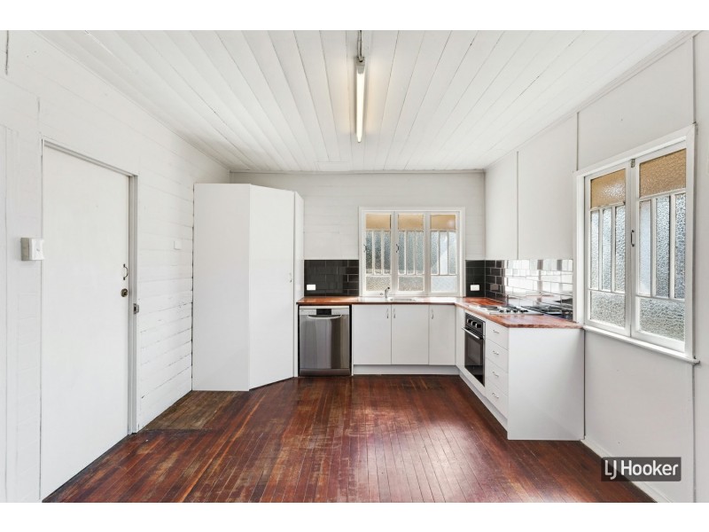 30 Caroline Street, Allenstown QLD 4700