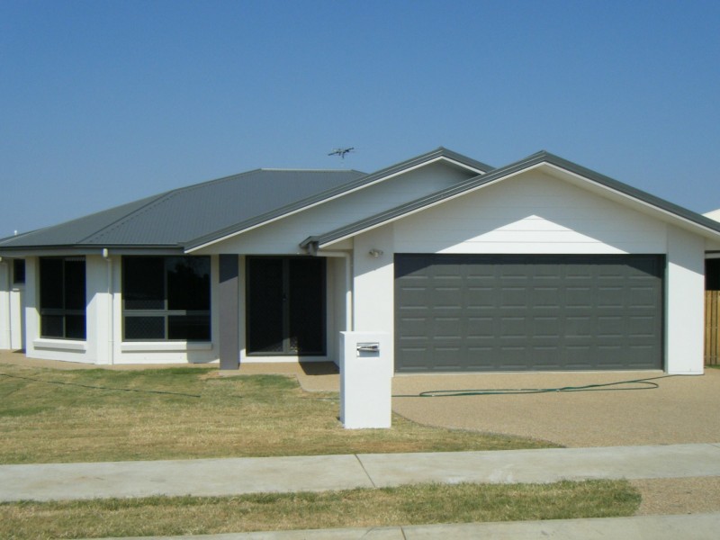 34 Lucas Street, Gracemere QLD 4702
